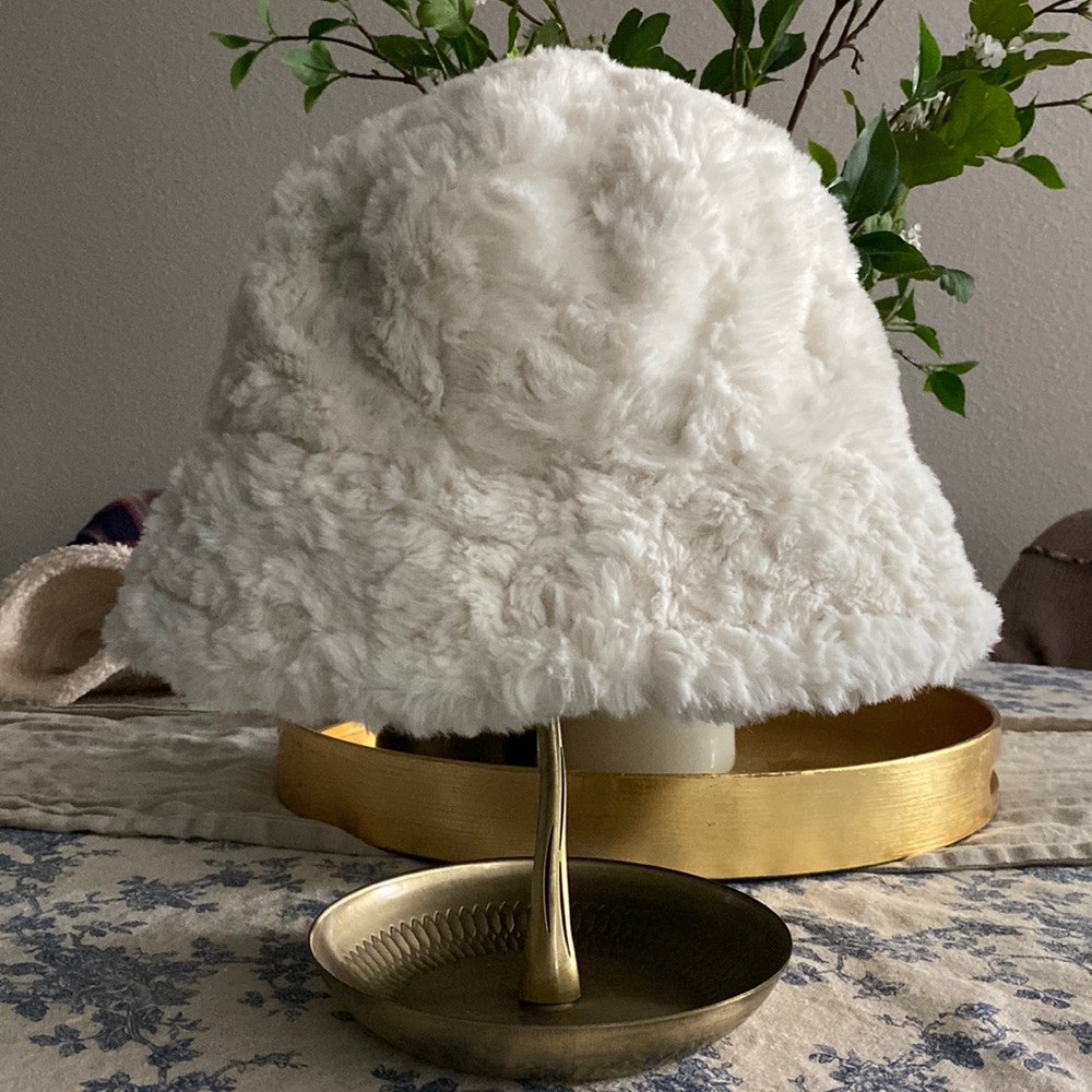 BOGO: Fuzzy bucket hat